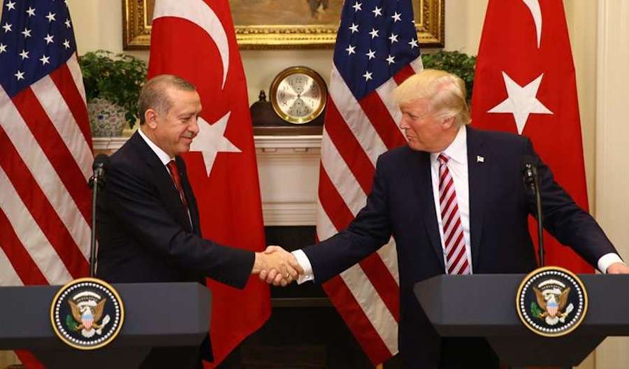 Η Τουρκία συζητά με Ουάσινγκτον και Μόσχα για την επέμβαση στην Συρία αλλά δεν επεμβαίνει!