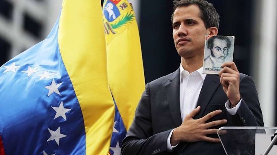 Το Ευρωπαϊκό Κοινοβούλιο αναγνώρισε τον μη εκλεγμένο Γκουαϊδό ως προσωρινό πρόεδρο της Βενεζουέλας
