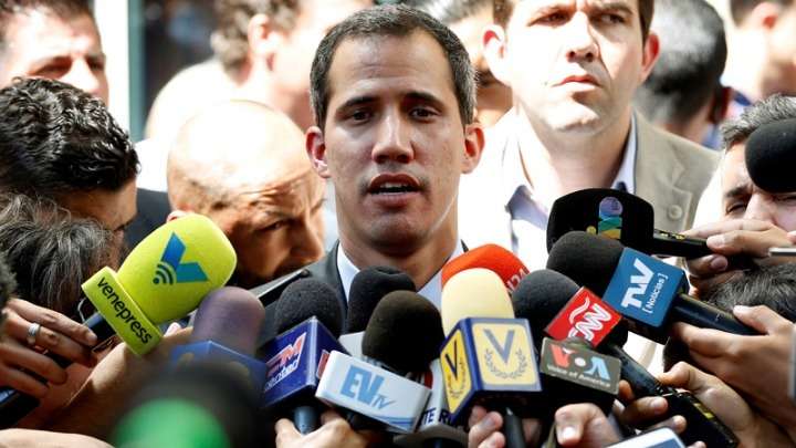 Βενεζουέλα: Ούτε τα προσχήματα δεν κρατά πλέον ο Γκουαϊδό που ζητά ευθέως επέμβαση των ΗΠΑ!