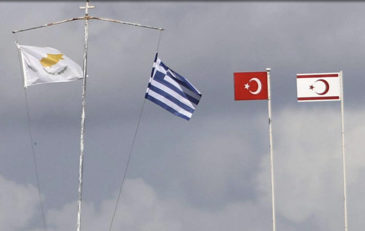 Κύπρος: Τι ετοιμάζουν οι Τούρκοι και προκαλούν στην πράσινη γραμμή;