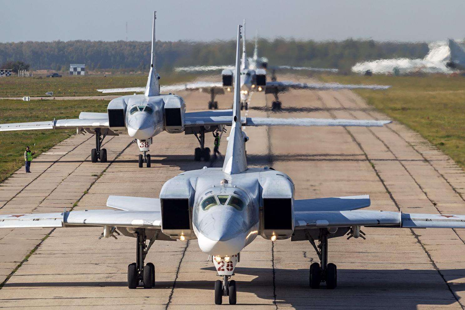 Η Ρωσία αναπτύσσει στην Κριμαία βομβαρδιστικά Tu-22M3