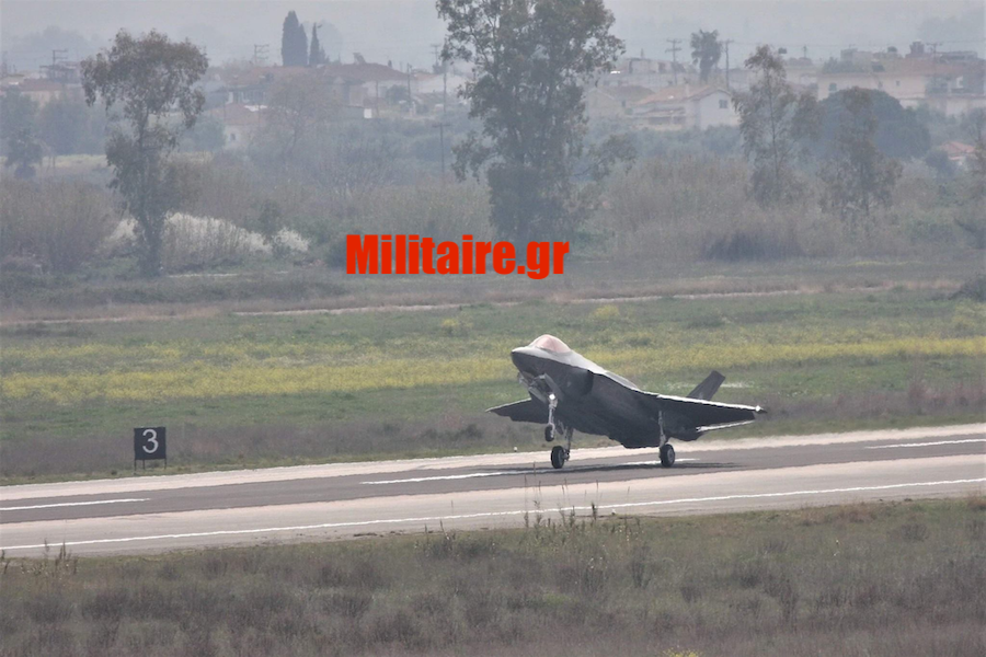 F-35 προσγειώθηκαν στην Ανδραβίδα! Φωτογραφίες
