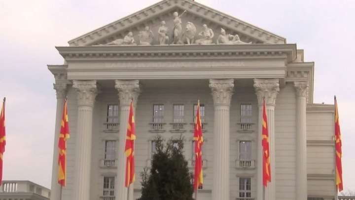 Βόρεια Μακεδονία: Διαλύθηκε η Βουλή - Πρόωρες βουλευτικές εκλογές στις 12 Απριλίου