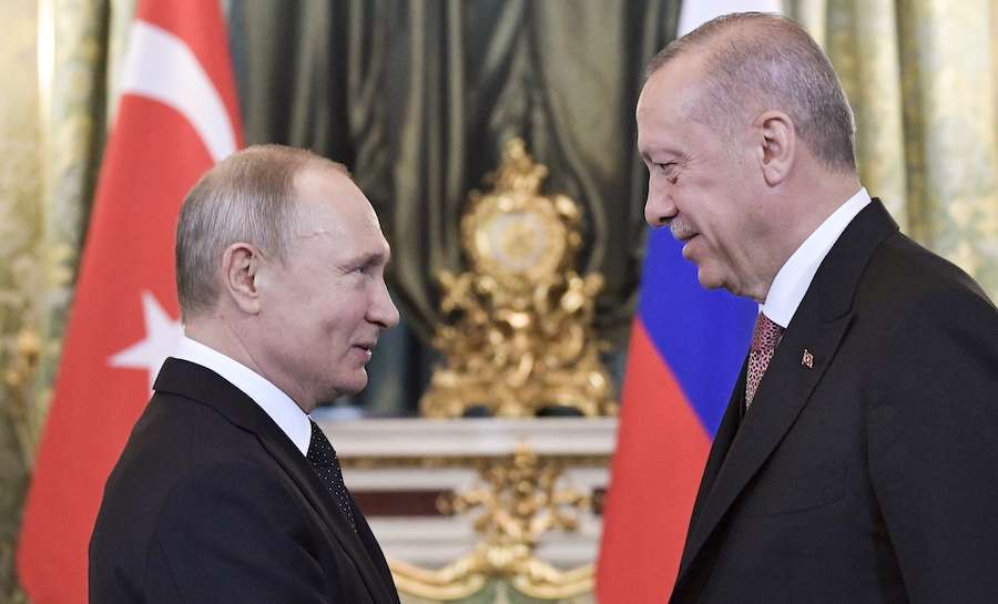 Γιατί οι ΗΠΑ κάνουν τα «στραβά μάτια» στη σχέση Τουρκίας-Ρωσίας