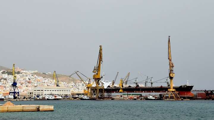 Κορονοϊός: Προληπτικά μέτρα στο ναυπηγείο του Νεωρίου
