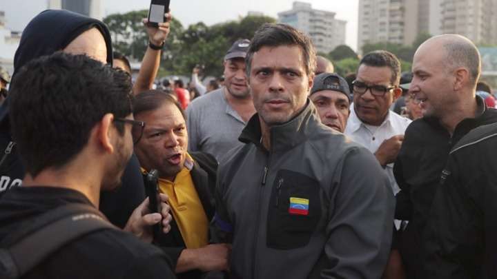 Βενεζουέλα: Ο Γκουαϊδό αποσύρεται έρχεται ο Λόπες;