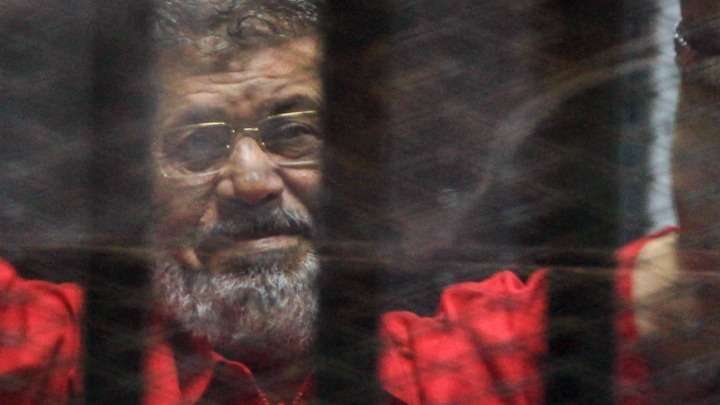 Αίγυπτος: Πέθανε στο δικαστήριο ο πρώην πρόεδρος της Αιγύπτου Μοχάμεντ Μόρσι