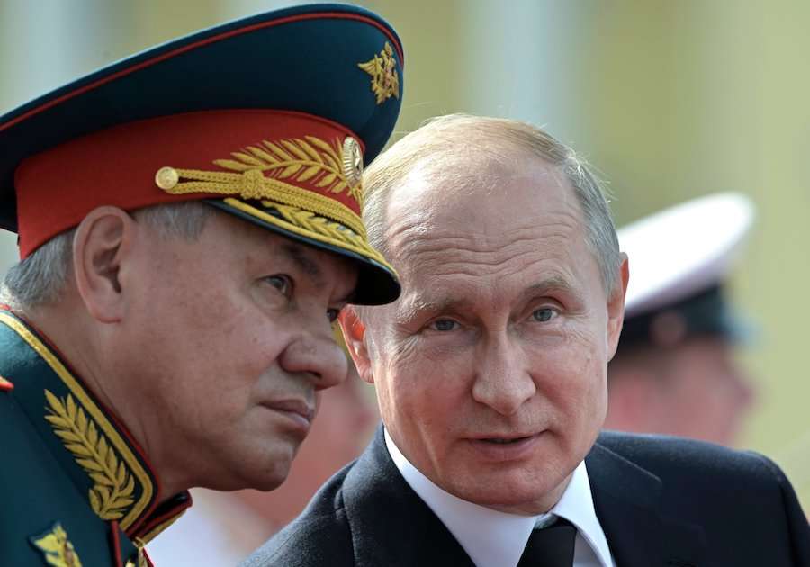 Ο ρωσικός στρατός προελαύνει στο Χάρκοβο, ο Πούτιν αντικαθιστά τον Σοϊγκού