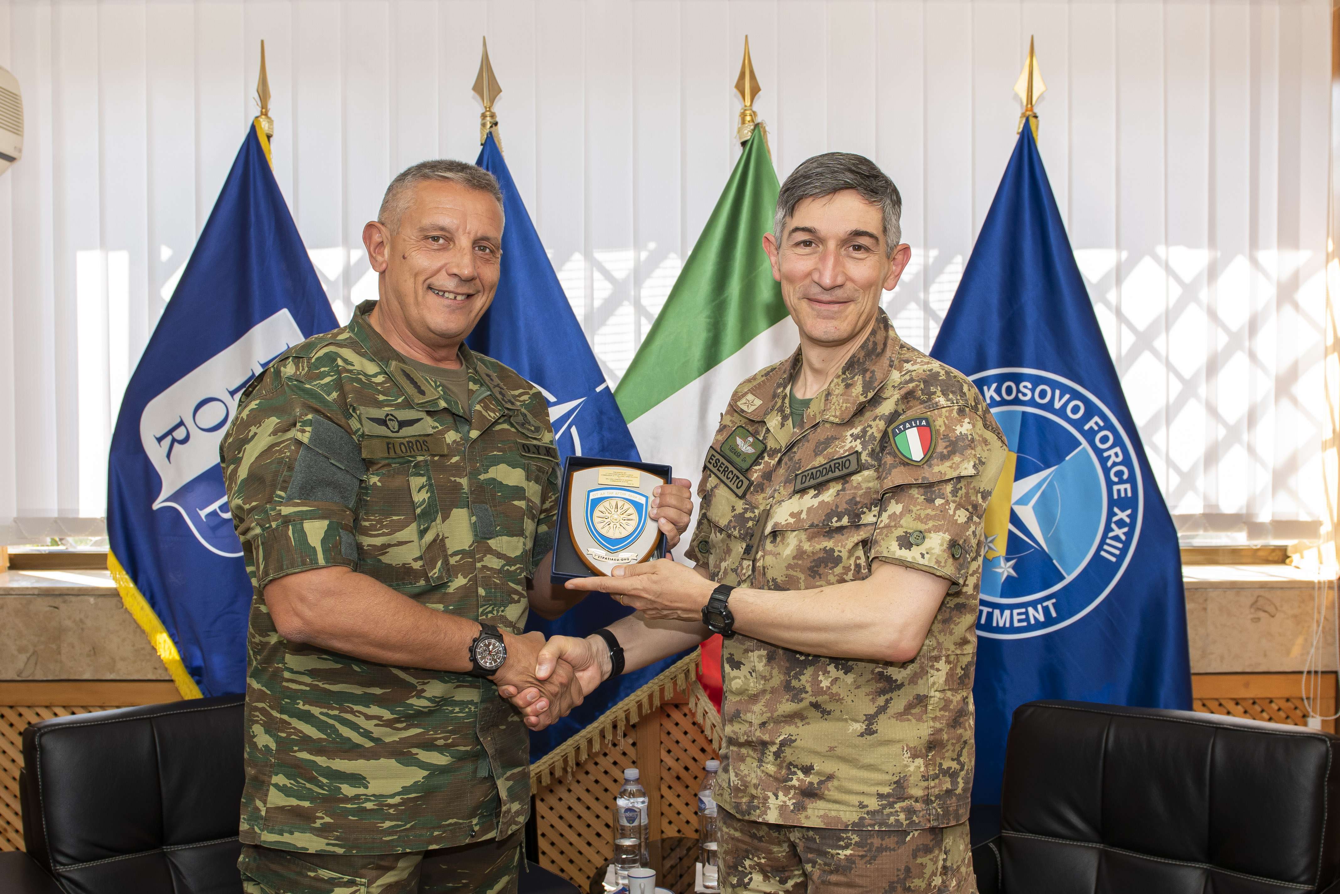 Ο Διοικητής 1ης ΣΤΡΑΤΙΑΣ/EU–OHQ στο Κόσοβο