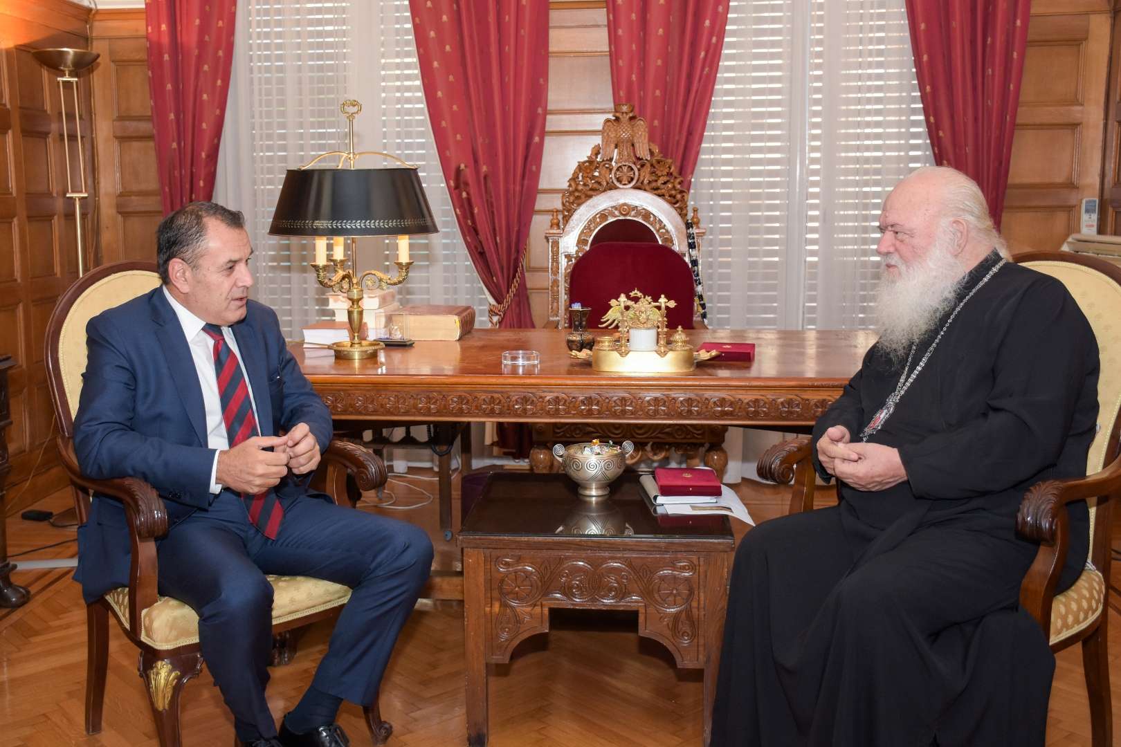 Συνάντηση ΥΕΘΑ με τον Αρχιεπίσκοπο Αθηνών