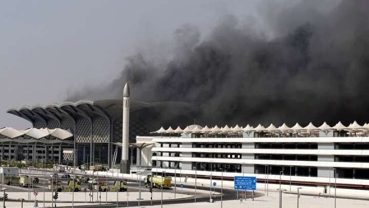 Σαουδική Αραβία: Μεγάλη φωτιά και 5 τραυματίες σε σιδηροδρομικό σταθμό στην Τζέντα