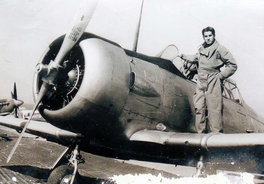 Κωνσταντίνος Χατζηλάκος: Ένας από τους τελευταίους αεροπόρους της γενιάς του '40