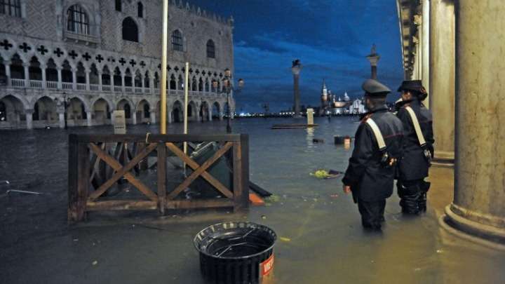 Η Βενετία κηρύχθηκε σε κατάσταση καταστροφής