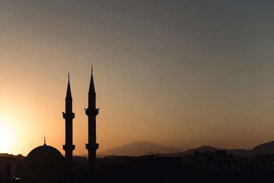 To Bella Ciao ακούστηκε αντί για προσευχή από τζαμιά στη Σμύρνη! Έρευνες για τους 