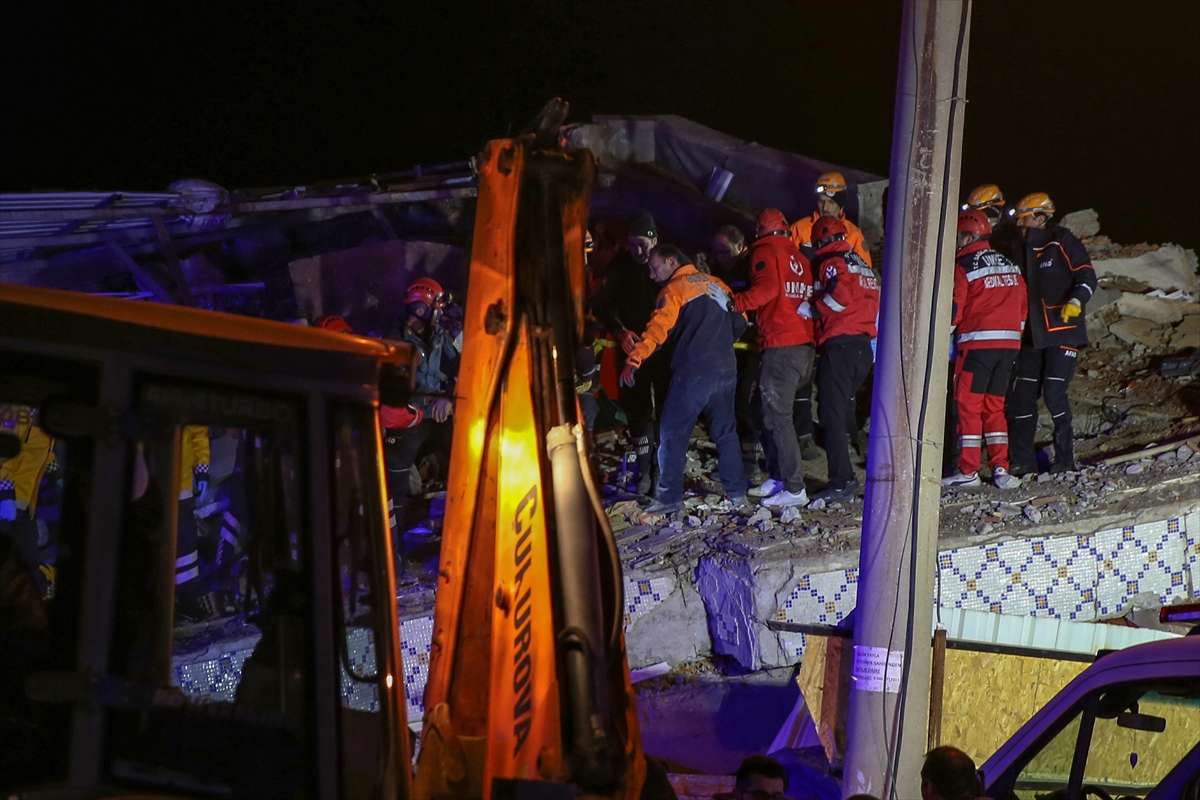 Τουρκία σεισμός: 20 οι νεκροί ,1000 τραυματίες, 38 εγκλωβισμένοι