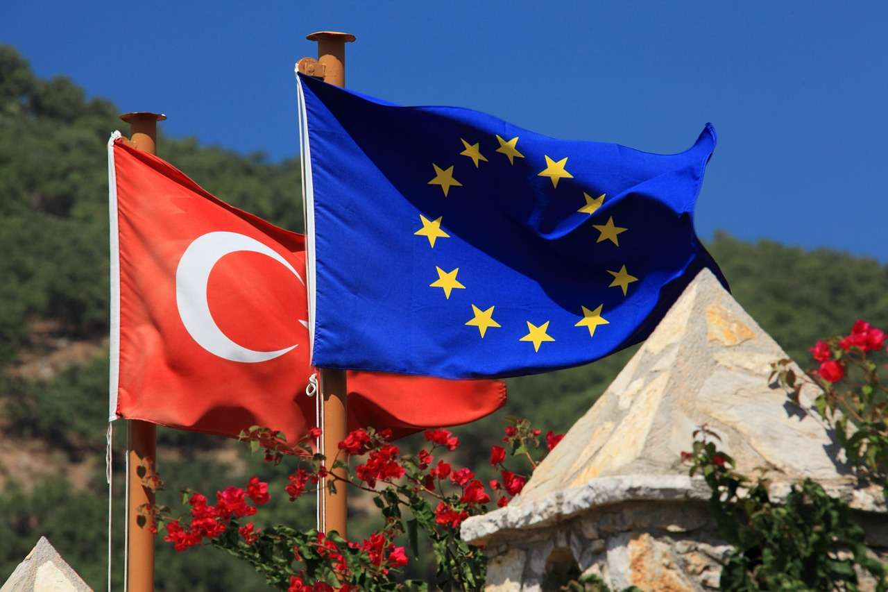 Η ΕΕ καλεί την Τουρκία να 