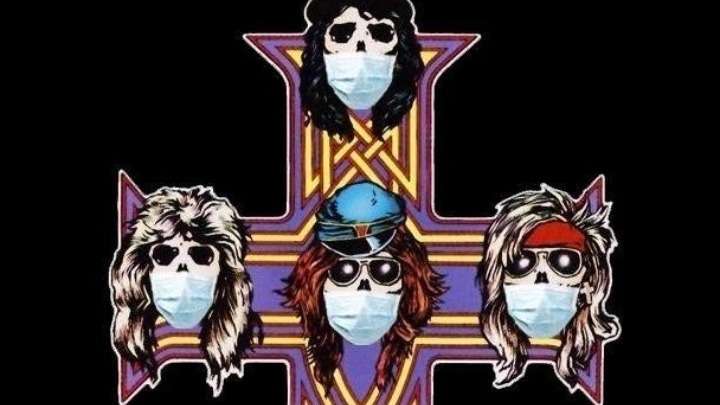 Οι Guns N' Roses με μάσκες για τον κορονοϊό