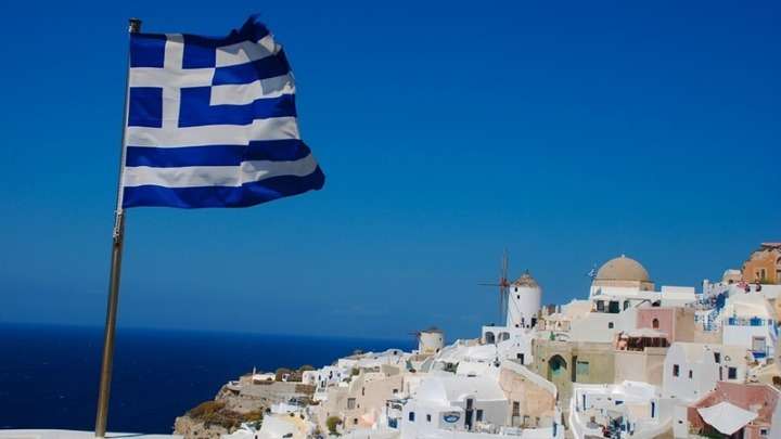 Ο κορονοϊός απειλεί με κατάρρευση τον ελληνικό τουρισμό