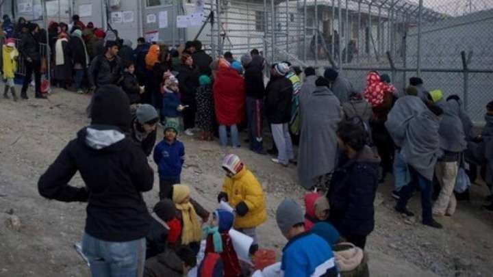 Μεταφορά σε κλειστή δομή στην ενδοχώρα 604 μεταναστών από Σάμο, Χίο και Λέσβο