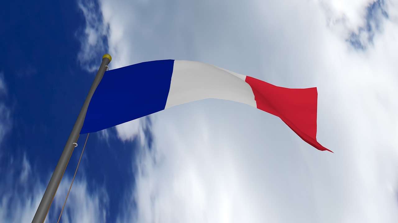 Κορονοϊός Γαλλία: Πάνω από 10.000 οι νεκροί
