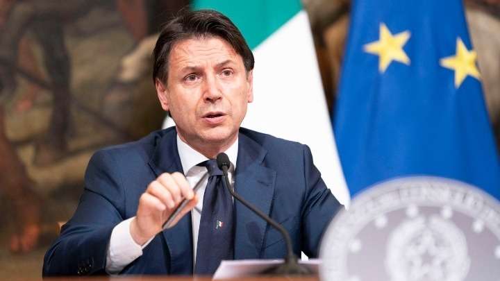 Ρήγμα στην Ιταλία: Ο Κόντε αντίθετος στην κούρσα εξοπλισμών της Ευρώπης