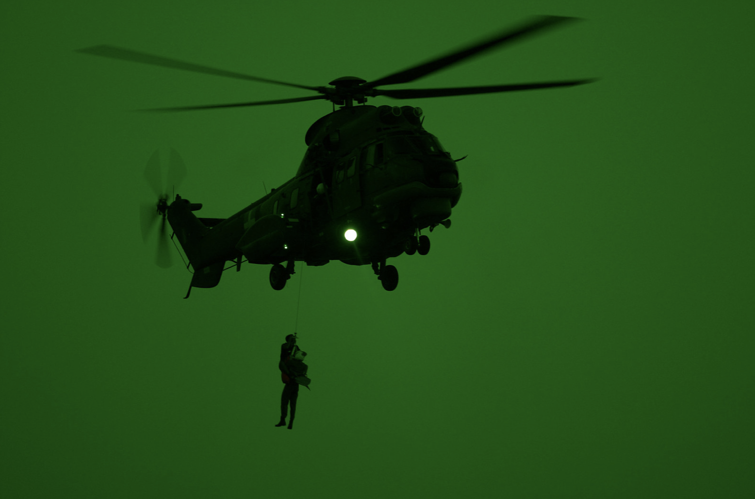 Ελικόπτερα της ΠΑ σε Καστελόριζο, Αη Στράτη, Σκόπελο και Σαμοθράκη εν μέσω κακοκαιρίας