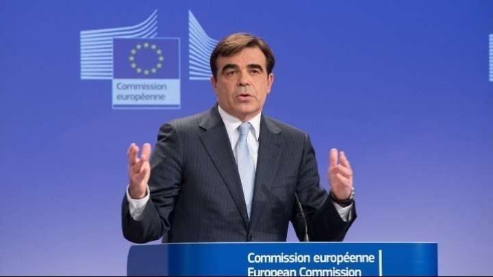 Θετικός στον κορονοϊό ο αντιπρόεδρος της Ευρωπαϊκής Επιτροπής Μαργαρίτης Σχοινάς