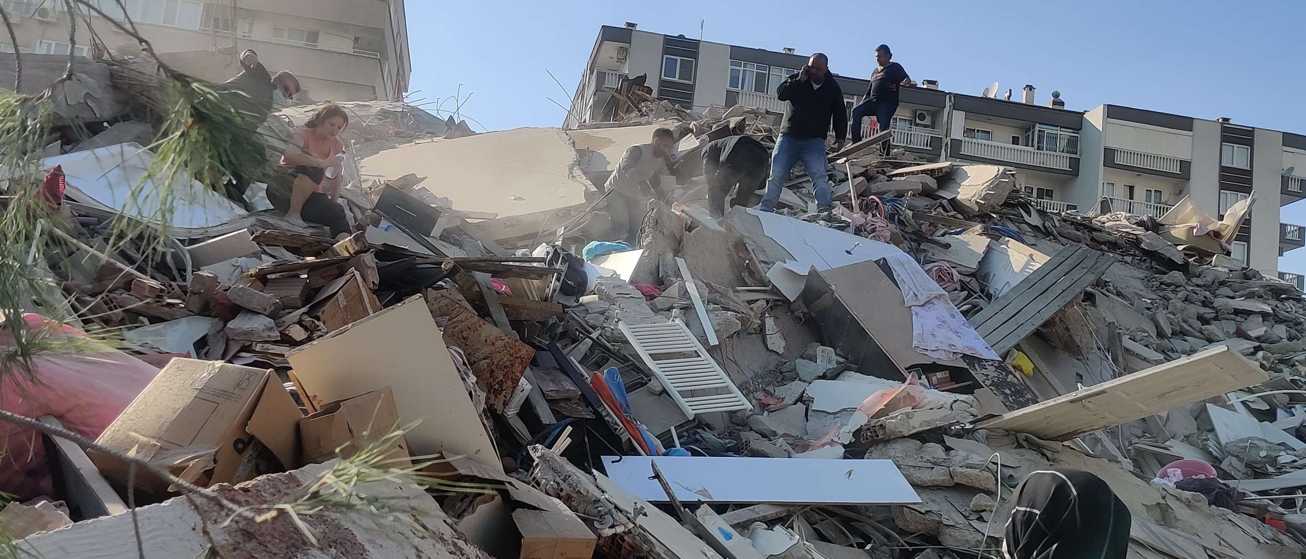 Σεισμός στο Αιγαίο: Ανεβαίνει ο αριθμός των νεκρών στην Τουρκία-12 μέχρι στιγμής και 400 οι τραυματίες