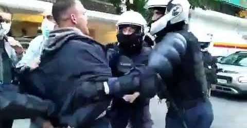 Βίντεο σύλληψης φοιτητή στο σπίτι του στα Σεπόλια προκαλεί σάλο  και εκθέτει την ΕΛ.ΑΣ