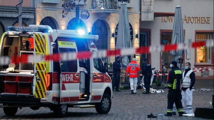 Γερμανία: 4 νεκροί και 15 τραυματίες από το περιστατικό με το αυτοκίνητο σε πλήθος