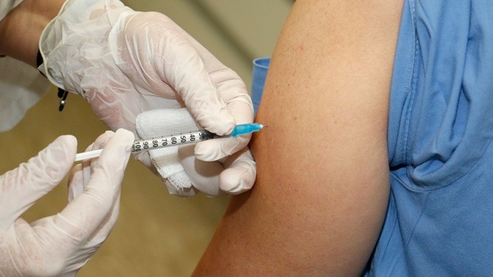 ΗΠΑ: Ένας άνθρωπος πέθανε μερικές ώρες μετά τον εμβολιασμό του για τον νέο κορονοϊό
