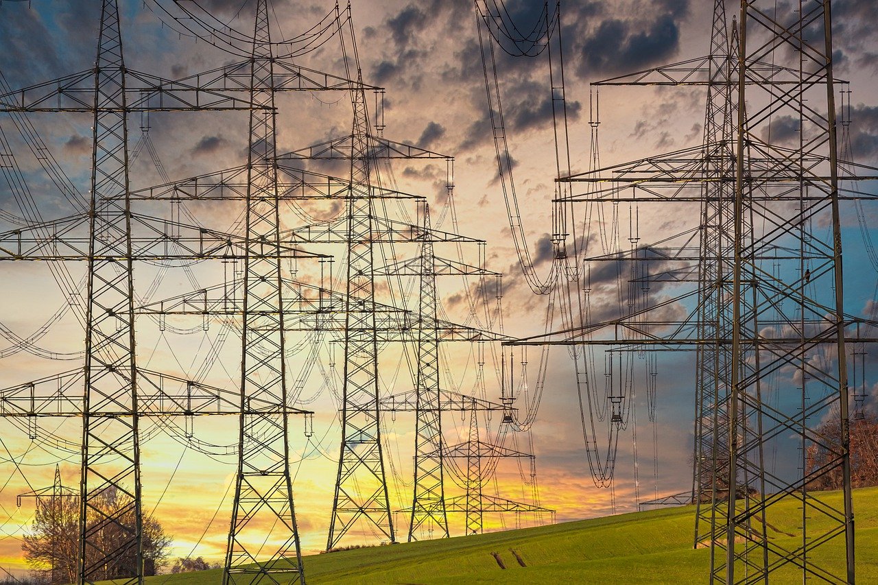 Τα δίκτυα διανομής ηλεκτρικής ενέργειας είναι στρατηγικές υποδομές και θα πρέπει να είναι δημόσια