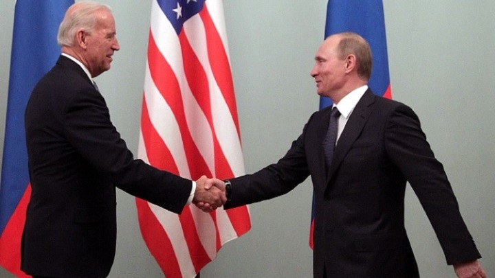 Μπάϊντεν-Πούτιν: Μπορεί η συνάντηση να μετατραπεί σε 