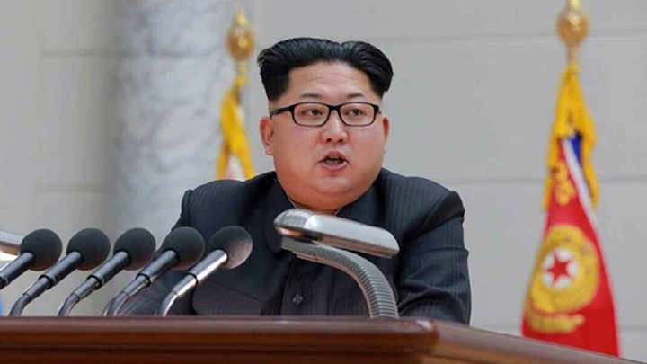 Η Βόρεια Κορέα καθέλκυσε το πρώτο της υποβρύχιο με «τακτικά πυρηνικά όπλα»