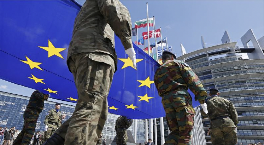 Το επικίνδυνο στρατιωτικό ξεστράτισμα της Ευρώπης εκτός των συνόρων της