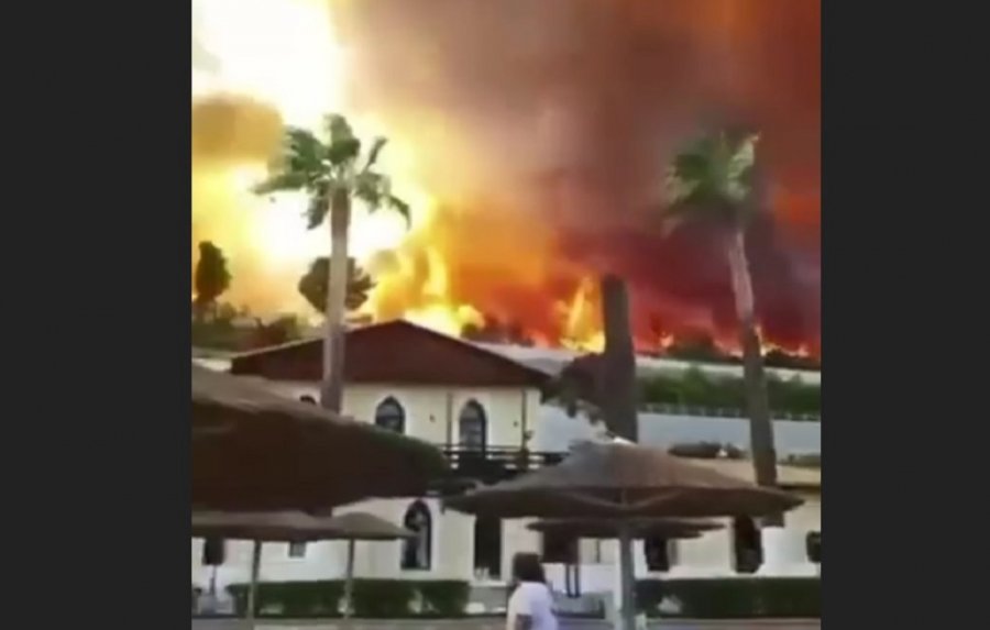 Καίγονται σπίτια στην Αχαία! Βίντεο