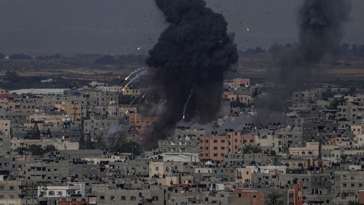 Αεροπορικά πλήγματα του Ισραήλ στη Γάζα