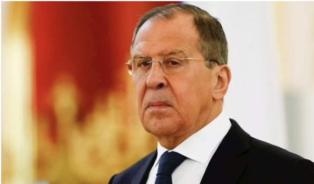 Λαβρόφ: «Η Δύση διεξάγει αληθινό πόλεμο κατά της Ρωσίας»