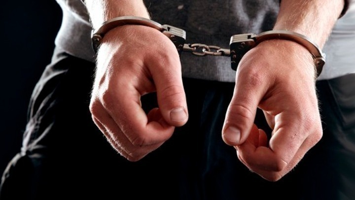 Στον εισαγγελέα 45χρονος καθηγητής σχολείου στο Μοσχάτο: «Βγάλε μπλούζα και ξάπλωσε» φέρεται να είπε σε 12χρονη μαθήτρια
