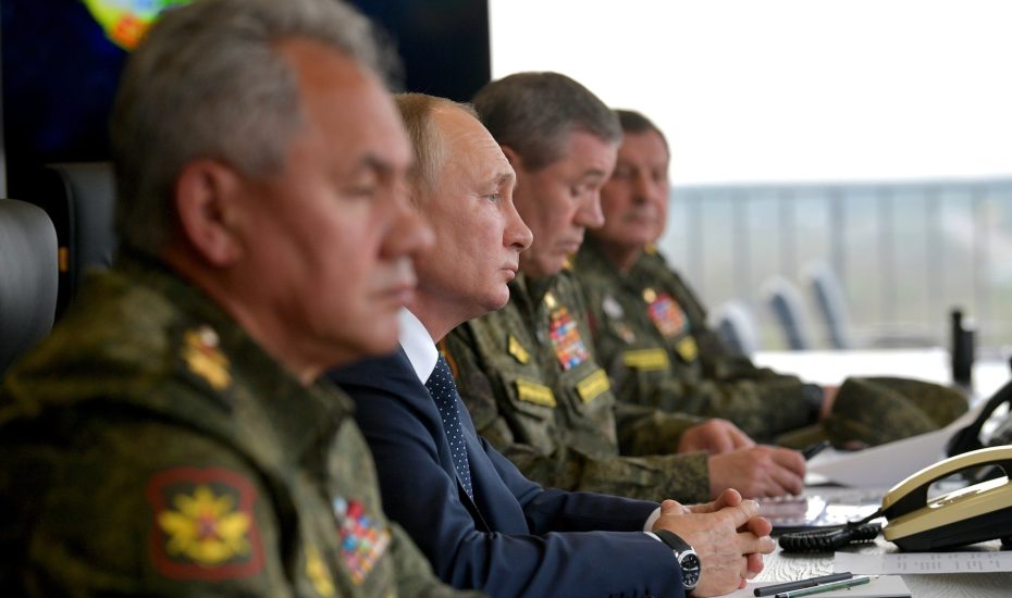 Ο Πούτιν απαντά στις απειλές ΗΠΑ-ΝΑΤΟ και η Ουκρανία τραβάει το σχοινί