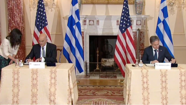 Ελληνοαμερικανική συμφωνία: «Τι δώσαμε , τι πήραμε» αποτίμηση από τον Σ.Φενέκο