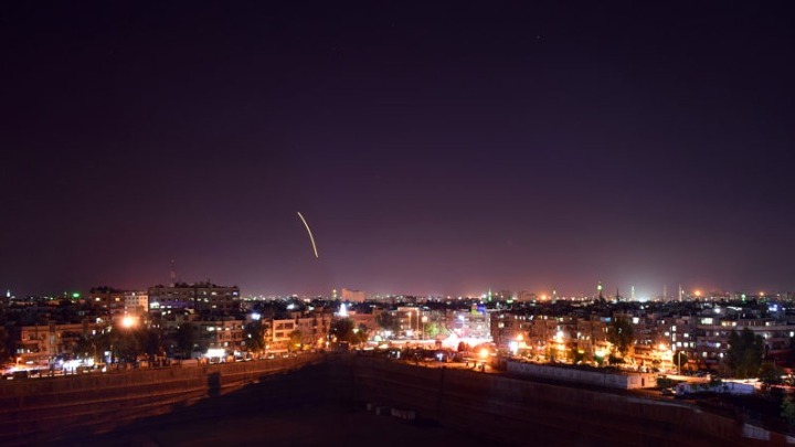 Συρία: Αεροπορικά πλήγματα του Ισραήλ στα περίχωρα της Δαμασκού