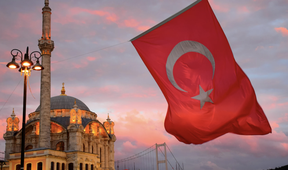 Τουρκία: «Γιατί δεν καταρρέει η οικονομία της»; Στέλιος Φενέκος