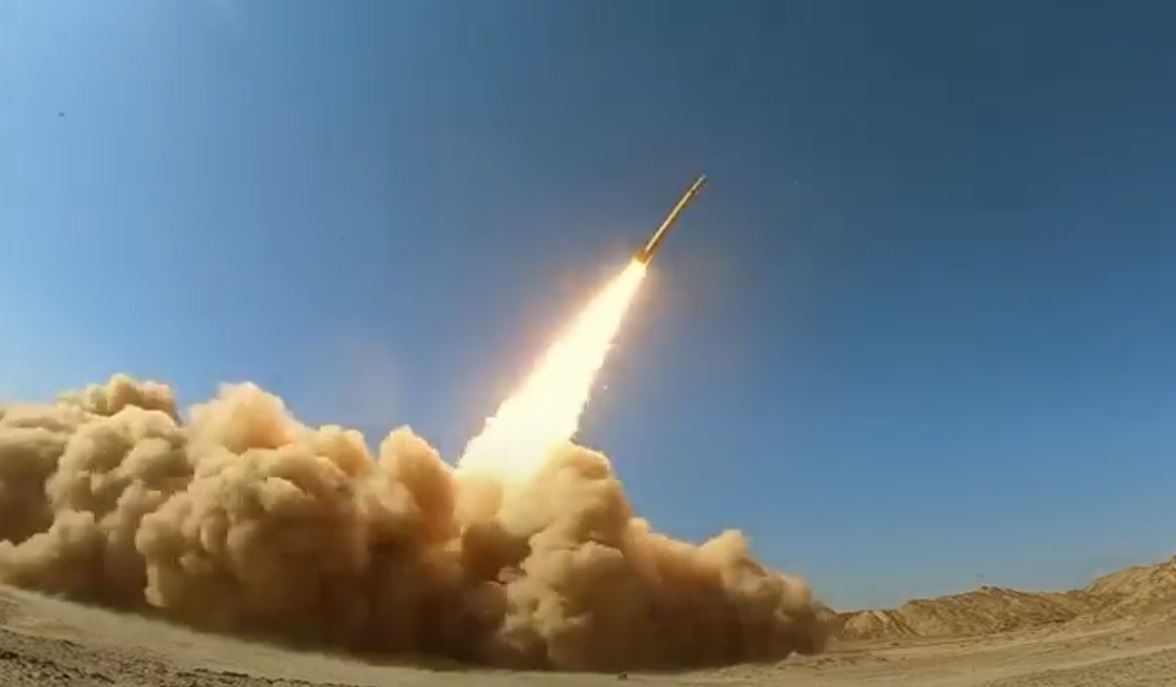 Ιράν: Παρουσίασε νέο πύραυλο «Χεϊμπαρσεκάν» με βεληνεκές 1.450 χλμ