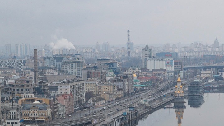 Έκρηξη στον σιδηροδρομικό σταθμό Κιέβου: Αποδίδεται στα συντρίμμια ρωσικού πυραύλου