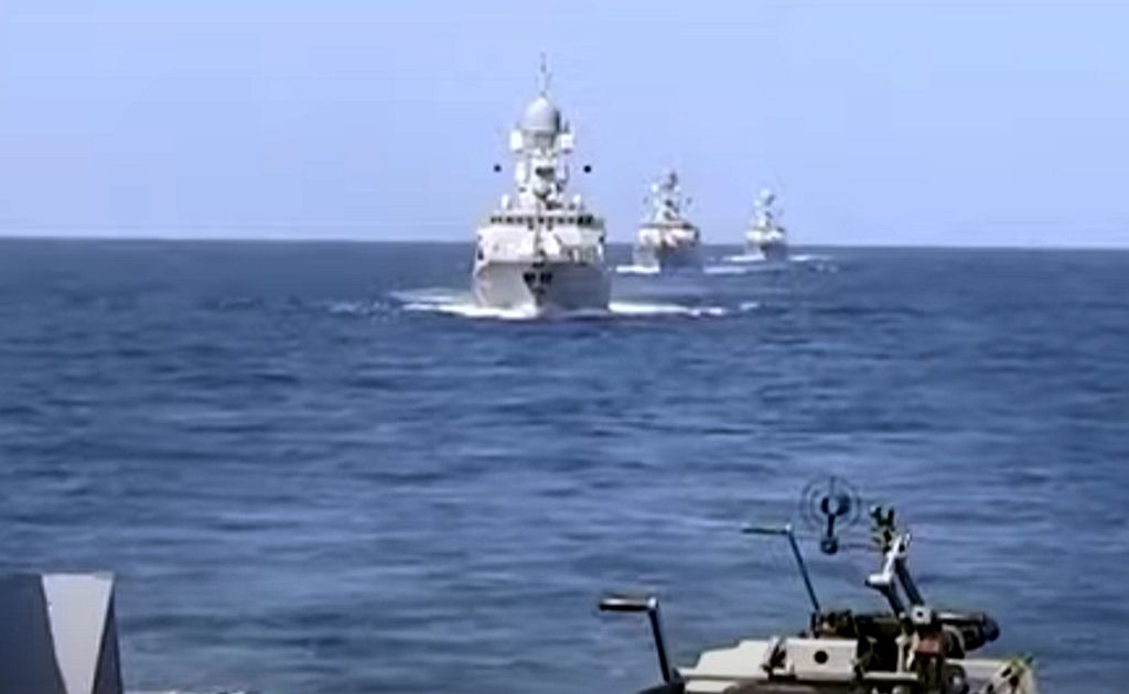 Σε «προγραμματισμένη διέλευση» από τη Μεσόγειο ρωσικά πολεμικά πλοία