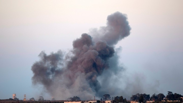 Ισραηλινή πυραυλική επίθεση έθεσε εκτός λειτουργίας το αεροδρόμιο της Δαμασκού