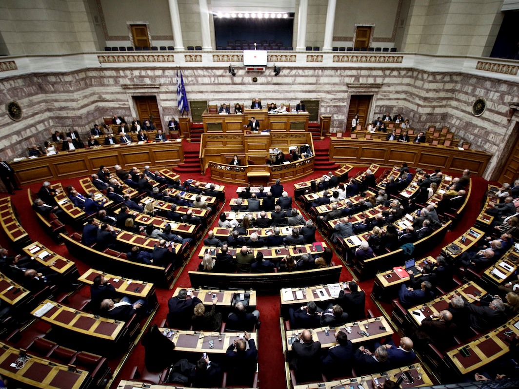 Βουλή:  Δείτε τη συζήτηση για το ουκρανικό