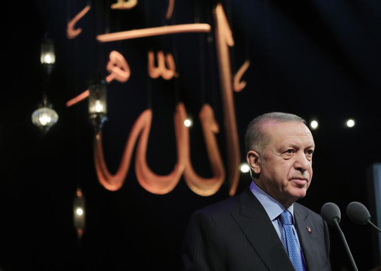Οι 5 λόγοι που ο Ερντογάν παραμένει πανίσχυρος διαψεύδοντας όσους περιμένουν την «ανατροπή» του