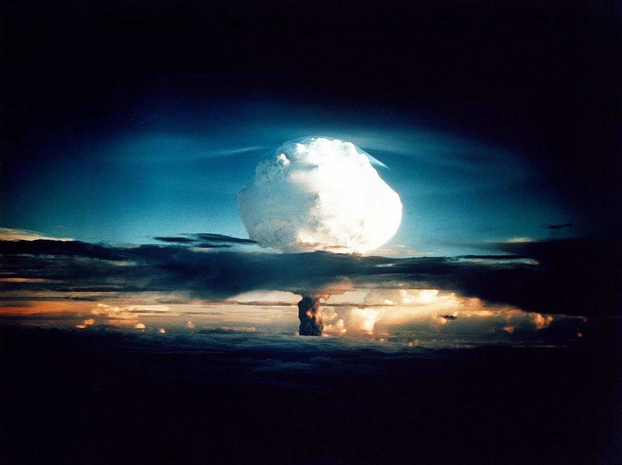 Η πυρηνική απειλή είναι παρούσα, ο χρόνος δεν είναι πλέον σύμμαχος των λαών